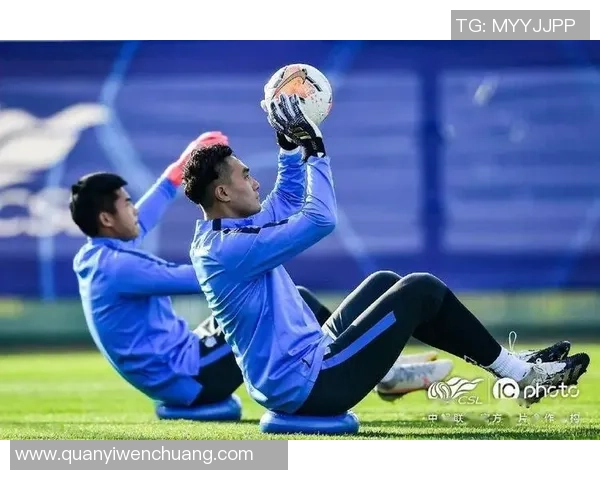 足球明星如何科学保养双脚以延长职业生涯和提升竞技状态